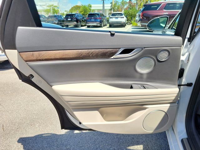 Used 2023 Genesis G80 2.5T w/ Advanced Package RWD image 10