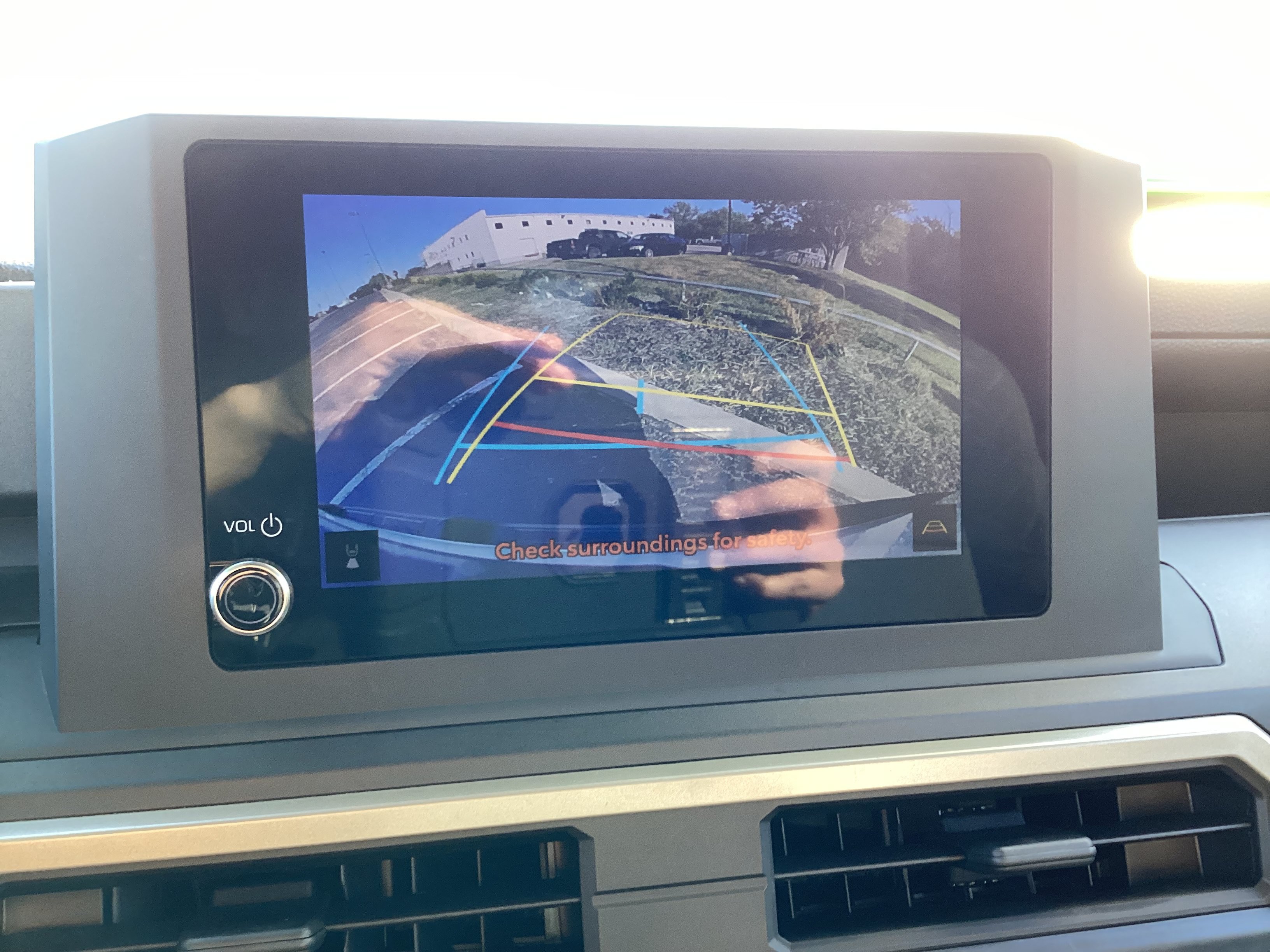 Certified 2025 Toyota Tacoma SR AWD/4WD image 9