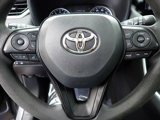 Used 2021 Toyota RAV4 XLE w/ Convenience Package FWD image 14