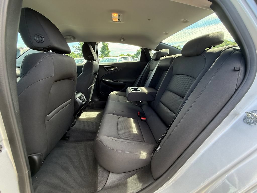 Used 2020 Chevrolet Malibu LT FWD image 22