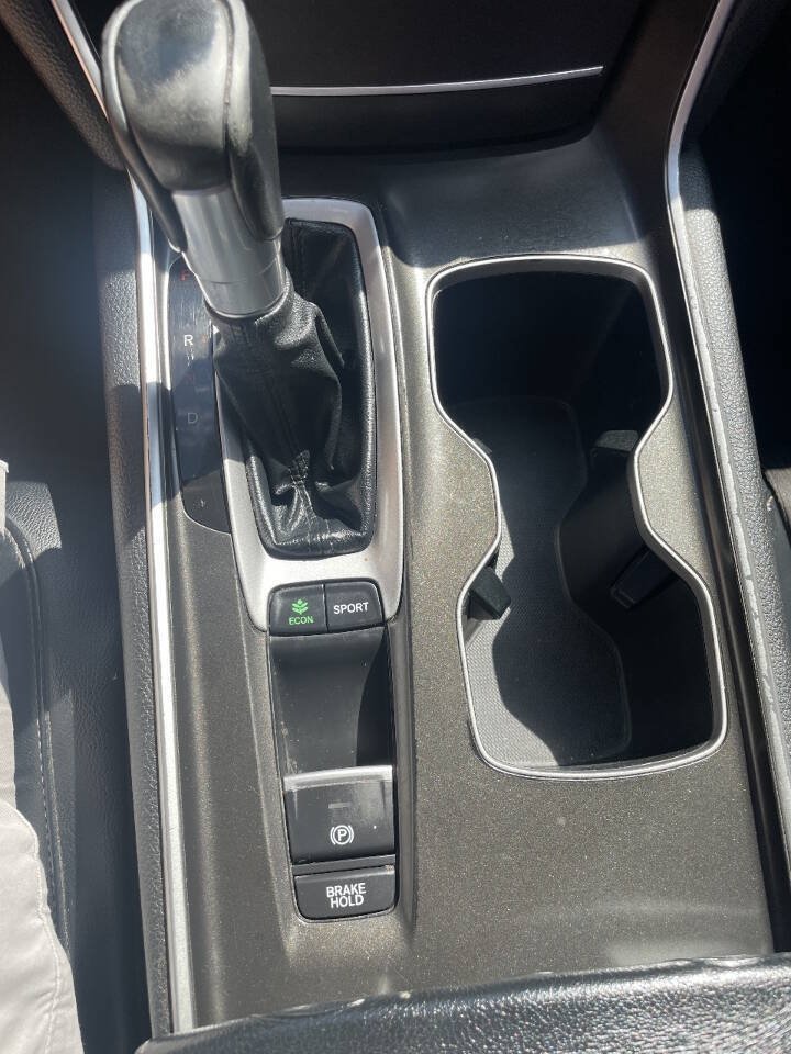 Used 2018 Honda Accord Sport image 30