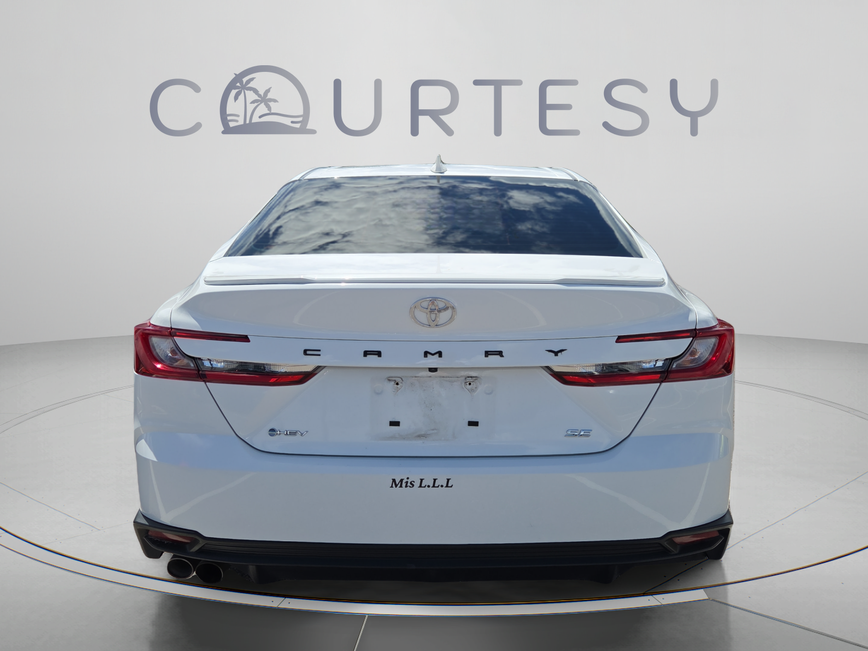 Certified 2025 Toyota Camry SE FWD image 2