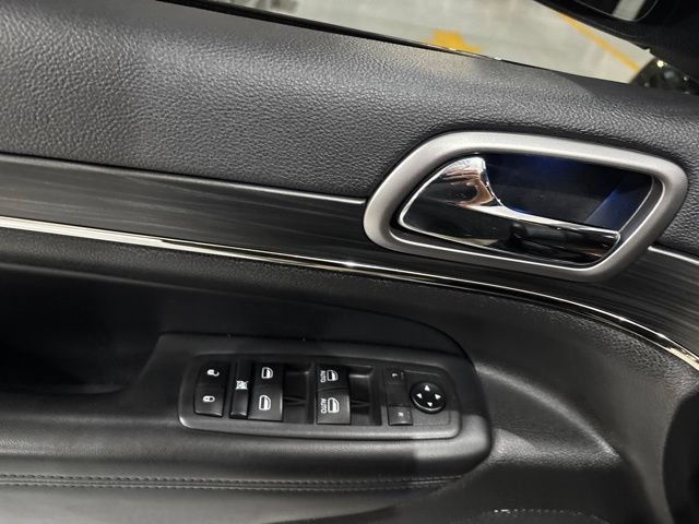 Used 2020 Jeep Grand Cherokee Limited X AWD/4WD image 17