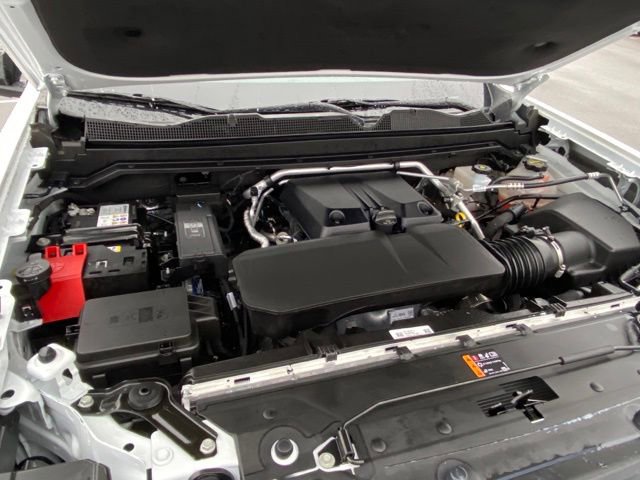 Used 2025 Chevrolet Colorado Trail Boss w/ Midnight Edition image 22