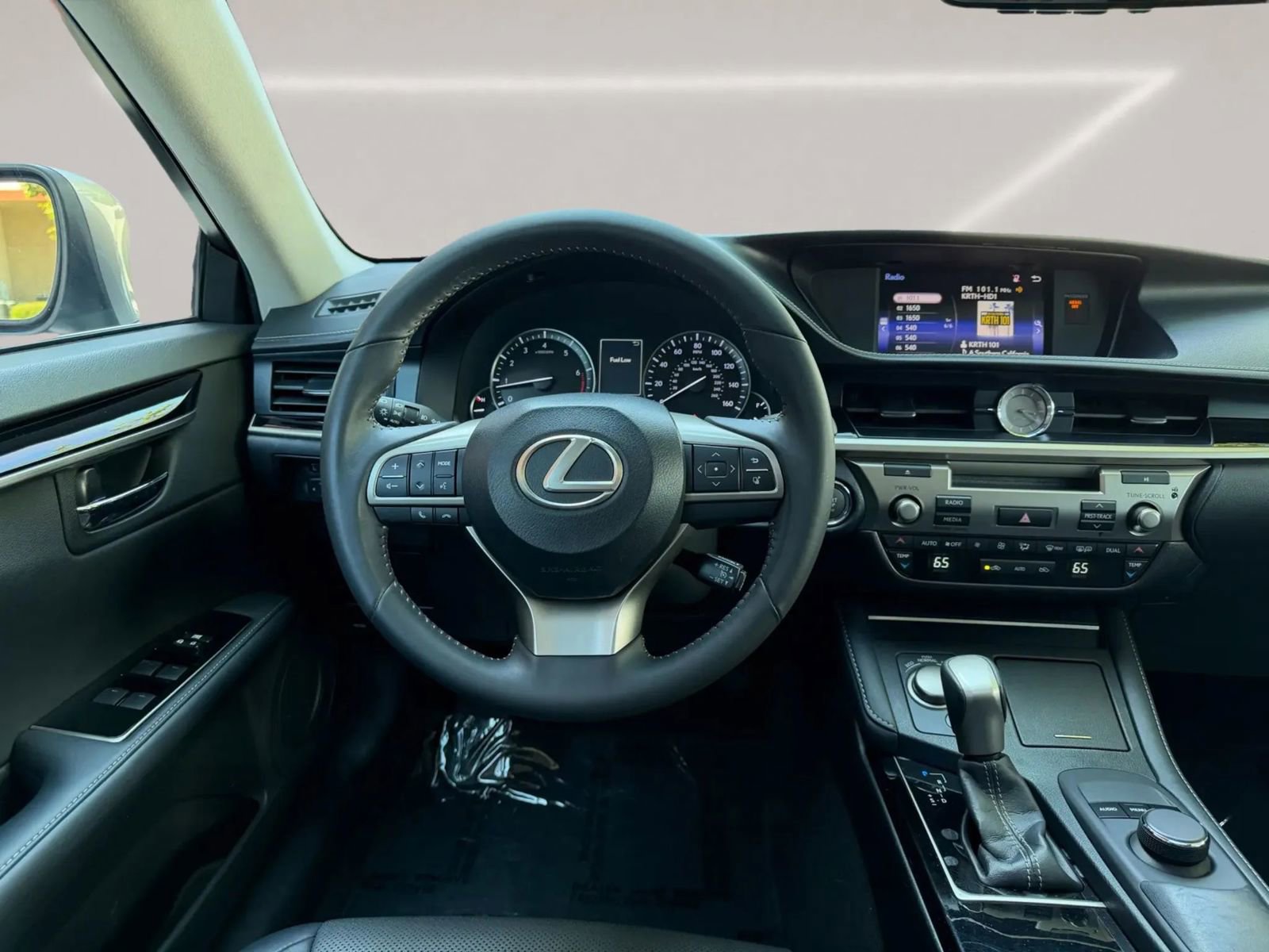 Used 2016 Lexus ES 350 FWD image 13
