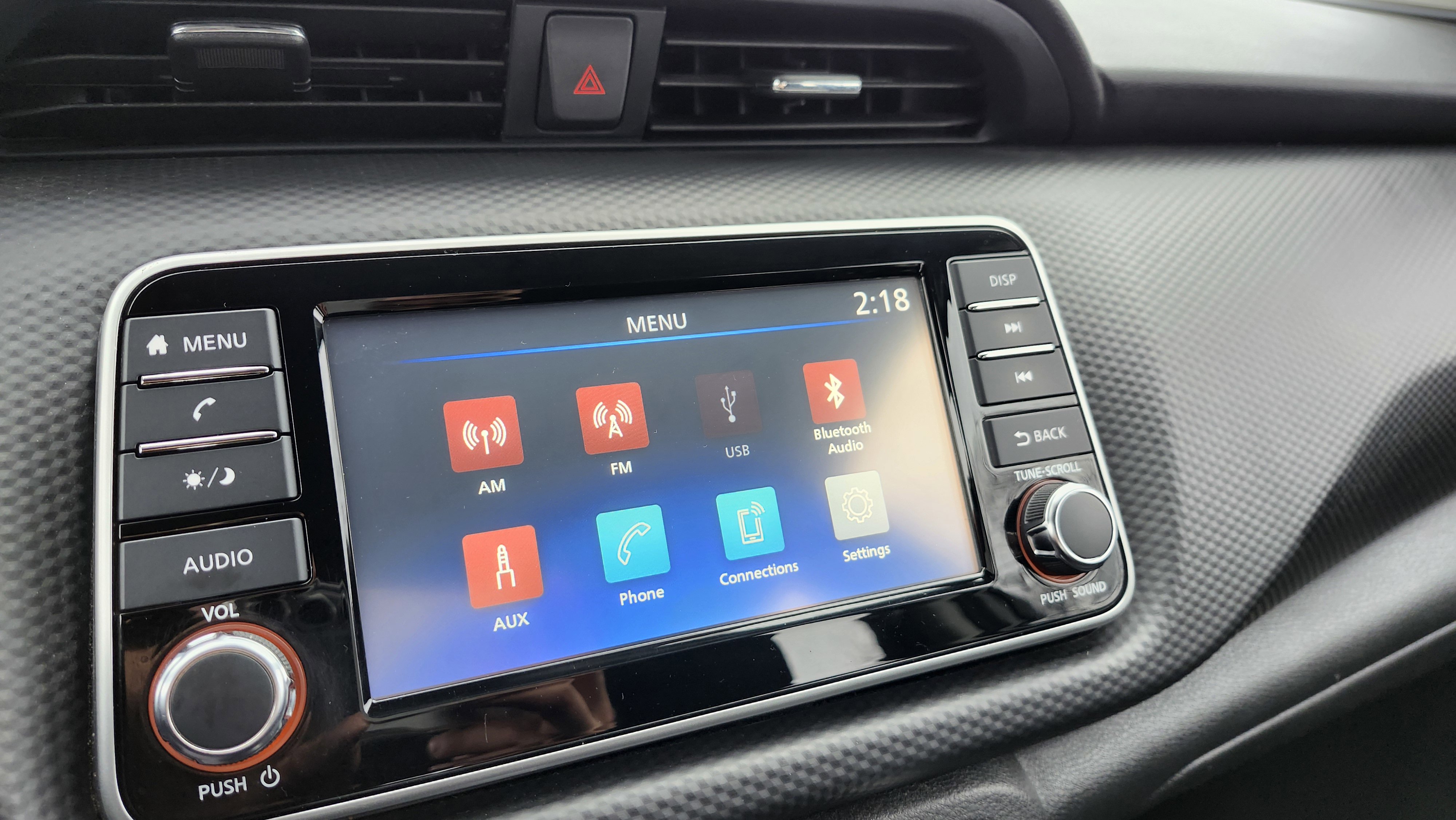 Used 2022 Nissan Kicks S image 4