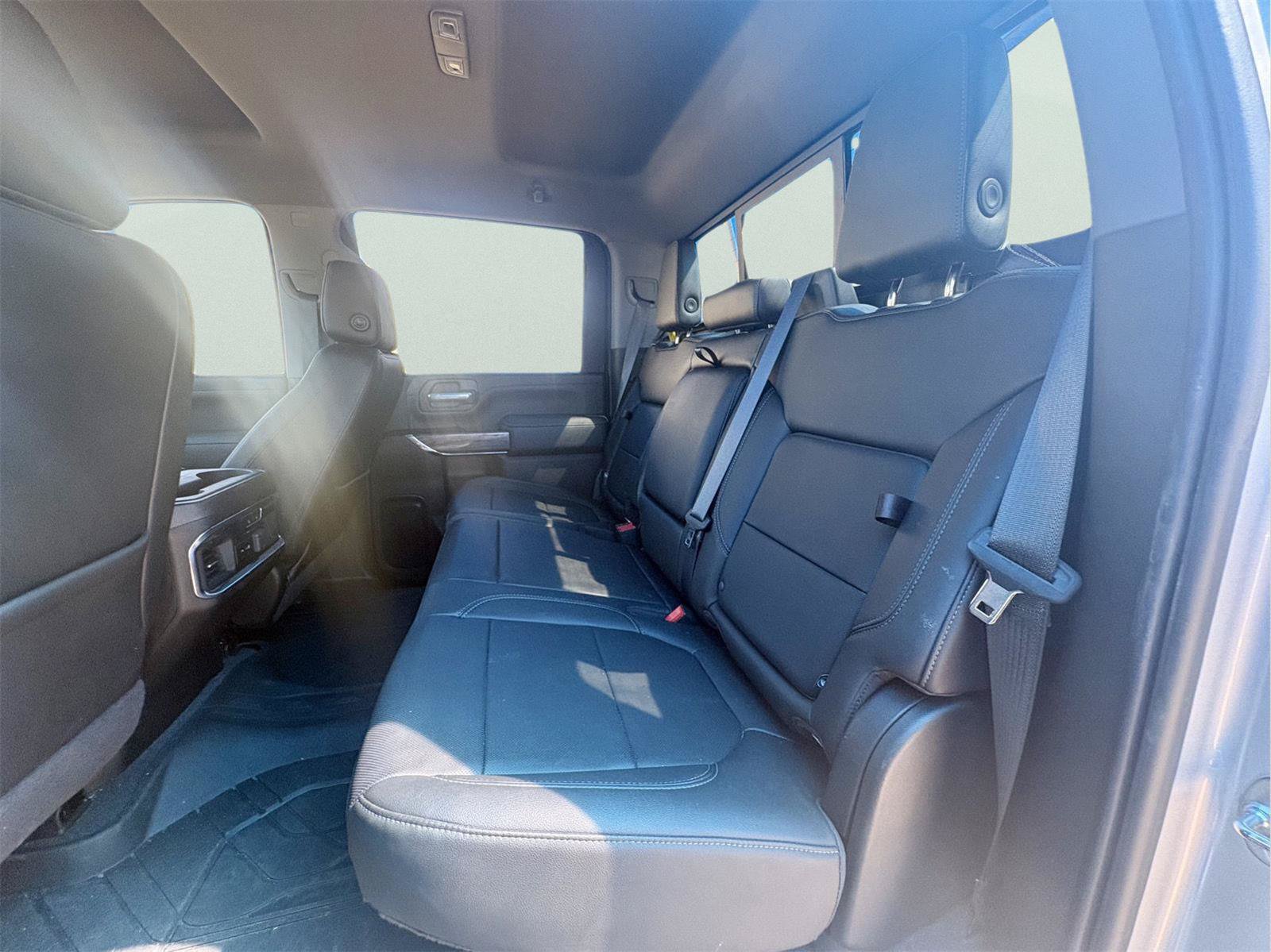 Used 2020 Chevrolet Silverado 2500 LTZ w/ LTZ Plus Package AWD/4WD image 11