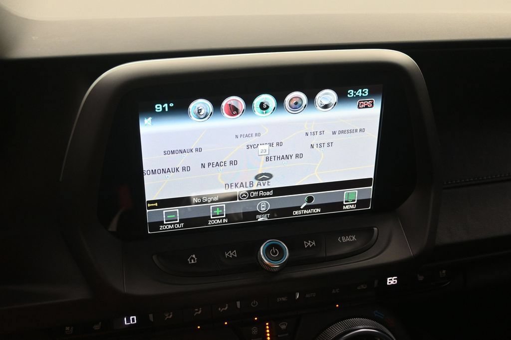 Used 2016 Chevrolet Camaro SS RWD image 18