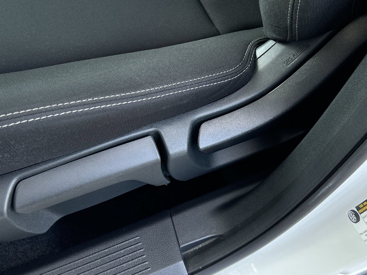 Used 2023 Nissan Rogue S FWD image 8