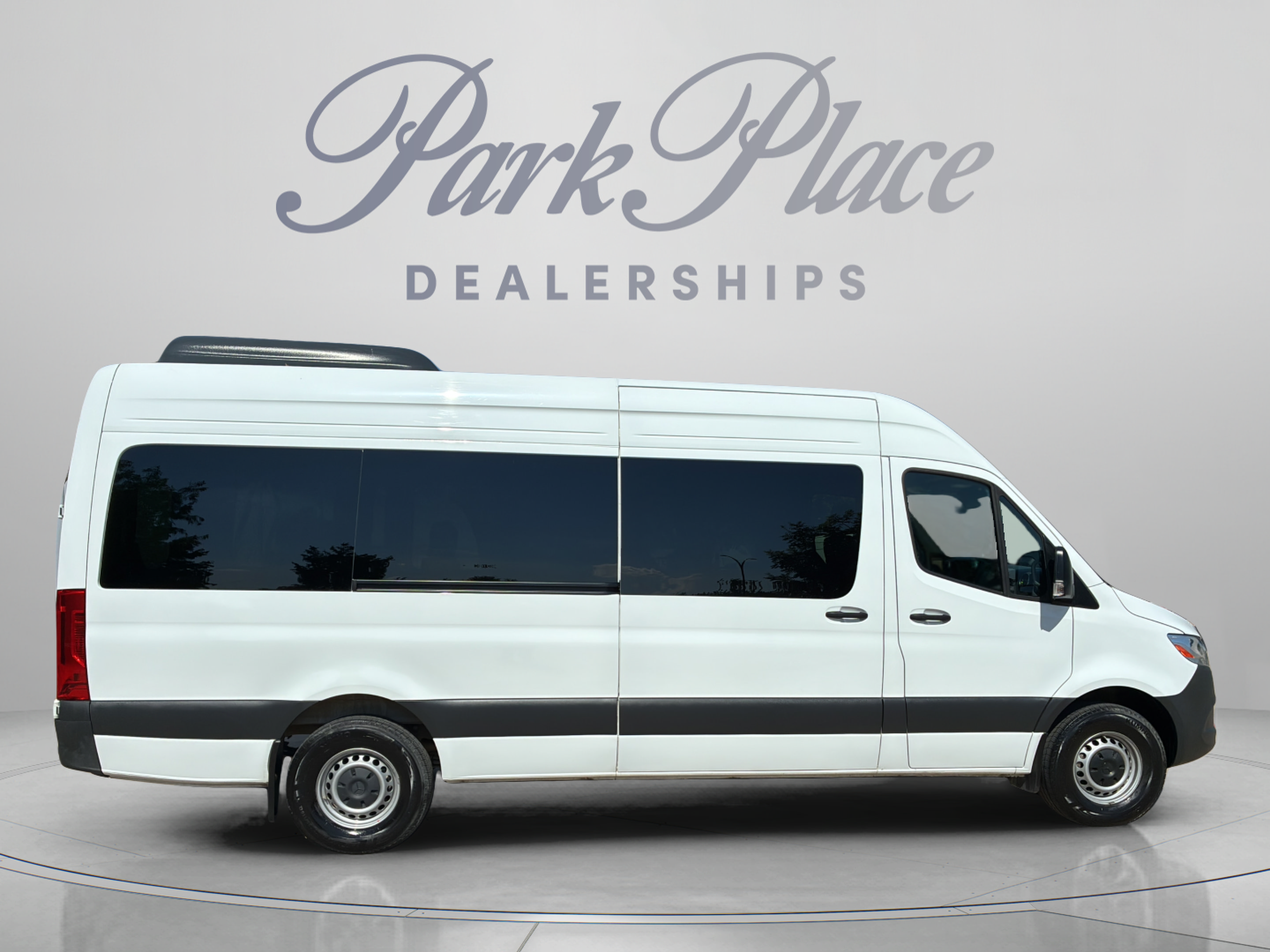 Used 2025 Mercedes-Benz Sprinter 2500 image 6