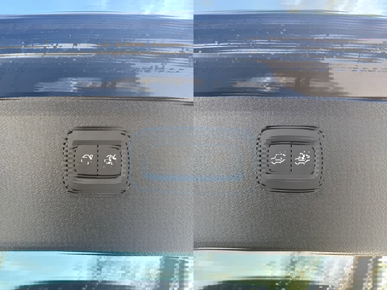 Certified 2023 Volvo XC90 B6 Plus w/ Protection Package Premier image 8