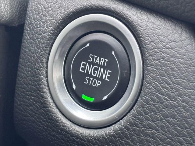 Used 2025 Cadillac XT4 Premium Luxury FWD image 19