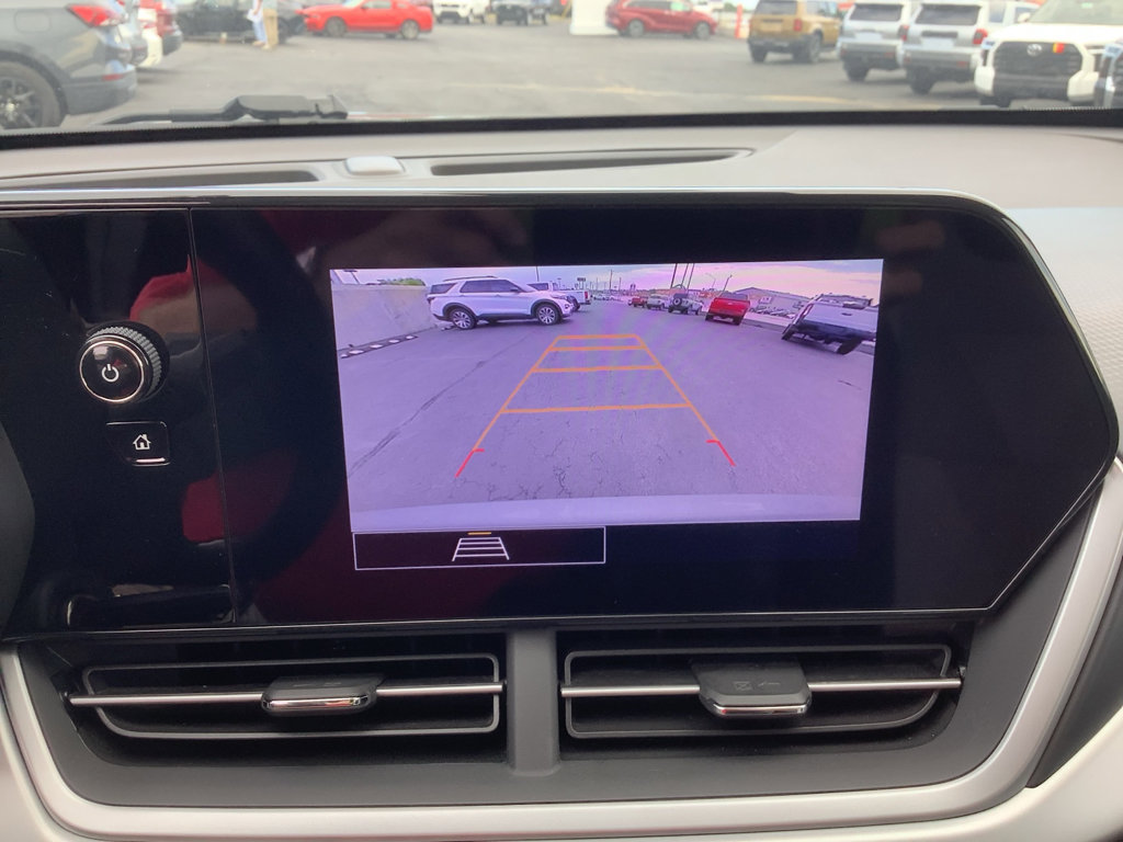 Used 2024 Chevrolet Trax ACTIV w/ Sunroof Package image 19