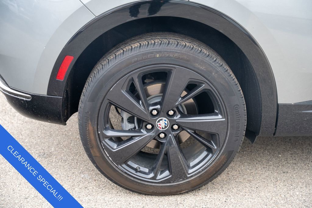 Used 2023 Buick Envision Essence w/ Sport Touring Package image 10
