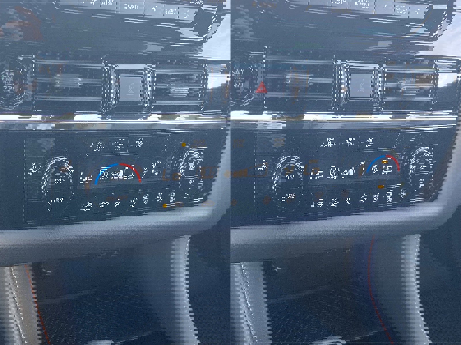 New 2025 Nissan Pathfinder Rock Creek image 29