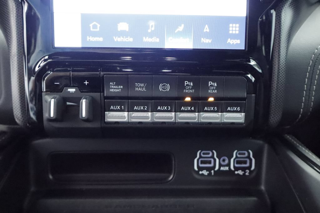 Certified 2024 RAM 3500 Limited AWD/4WD image 37
