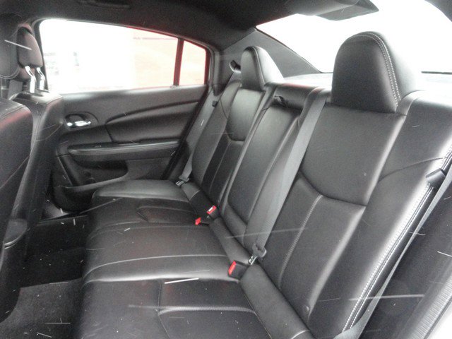 Used 2013 Chrysler 200 Limited image 10