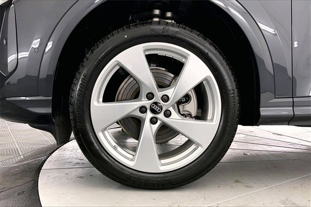 New 2025 Audi Q5 2.0T Premium Plus image 12