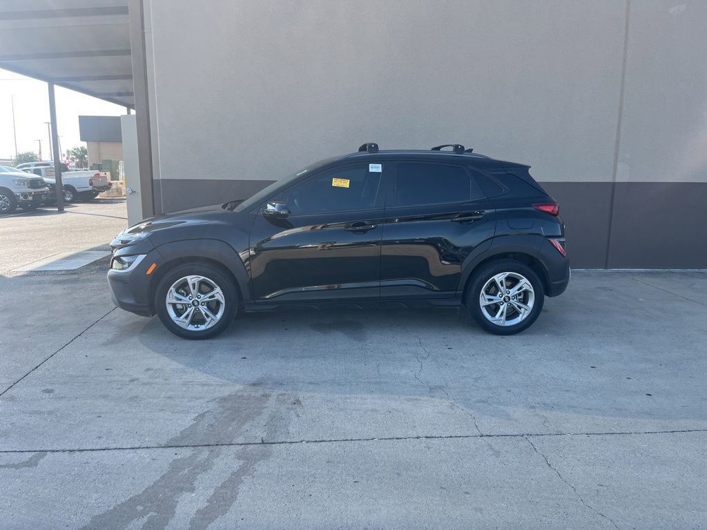Used 2023 Hyundai Kona SEL image 2