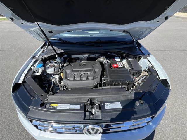 Used 2018 Volkswagen Tiguan SE w/ Panoramic Sunroof Package image 25