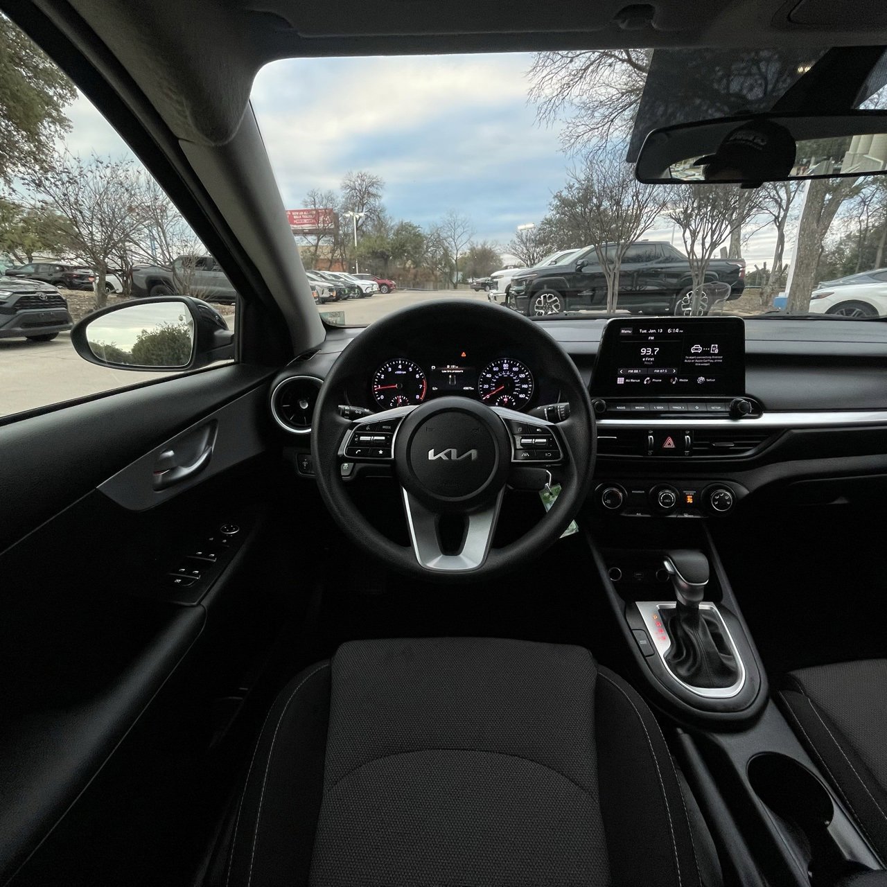 Used 2023 Kia Forte LX image 11