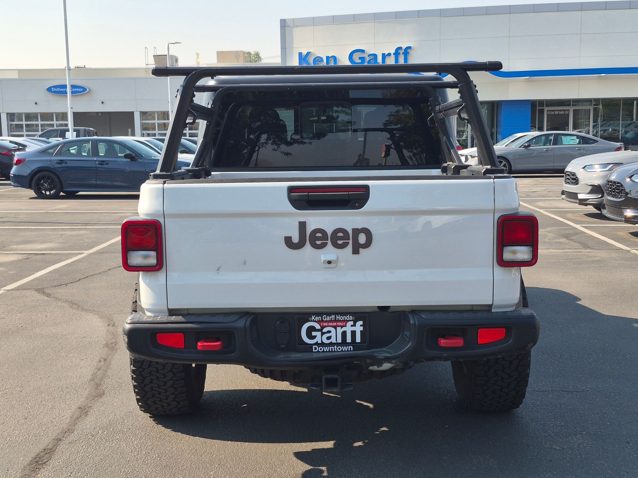 Used 2023 Jeep Gladiator Rubicon w/ Cold Weather Group AWD/4WD image 7