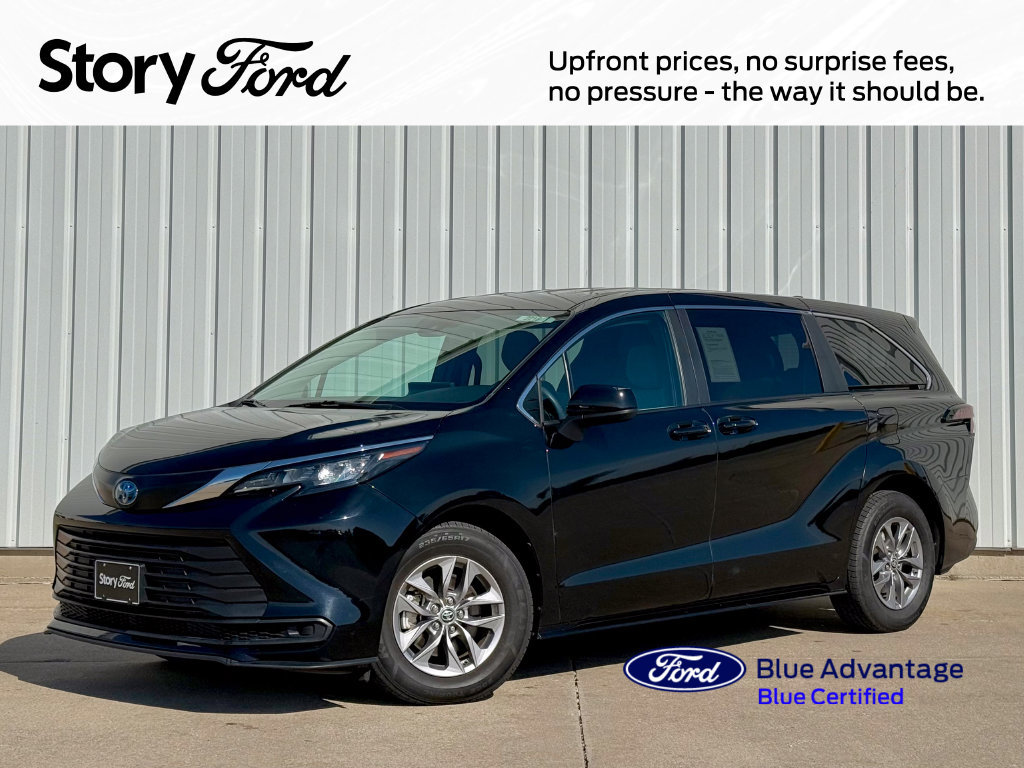 Used 2025 Toyota Sienna LE