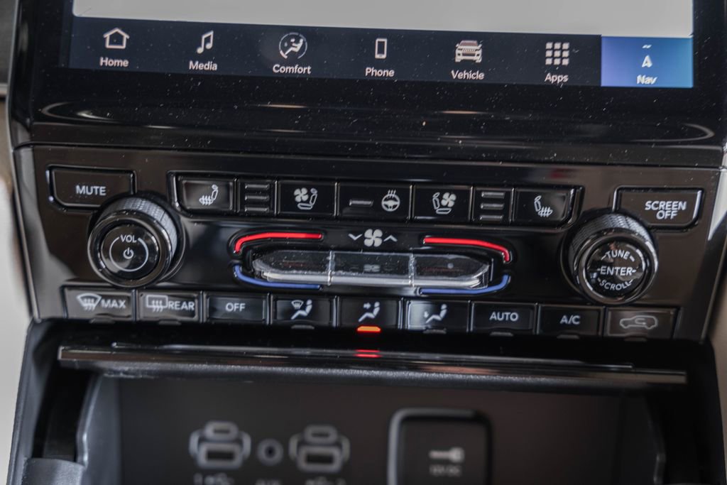 New 2025 Jeep Grand Cherokee L Limited w/ Luxury Tech Group II image 22