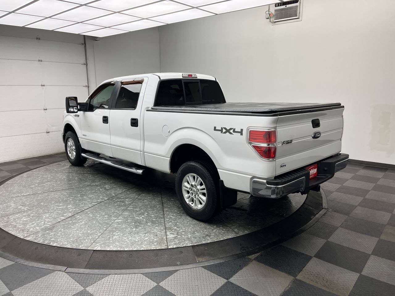 Used 2013 Ford F150 XLT w/ Mid Equipment Group AWD/4WD image 2