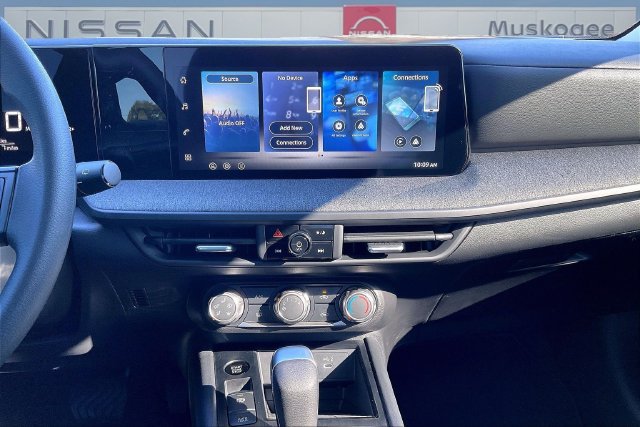 New 2027 Nissan Kicks S FWD image 11