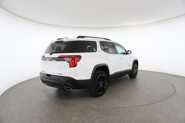 Used 2023 GMC Acadia SLE w/ Driver Convenience Package image 17