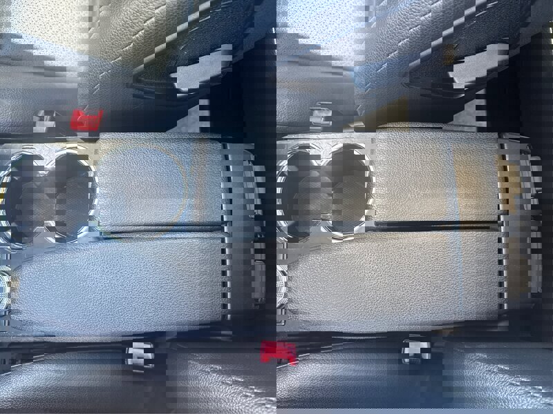 Used 2011 Mercedes-Benz GLK 350 4MATIC image 26