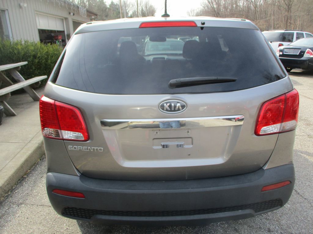 Used 2011 Kia Sorento 2WD image 5
