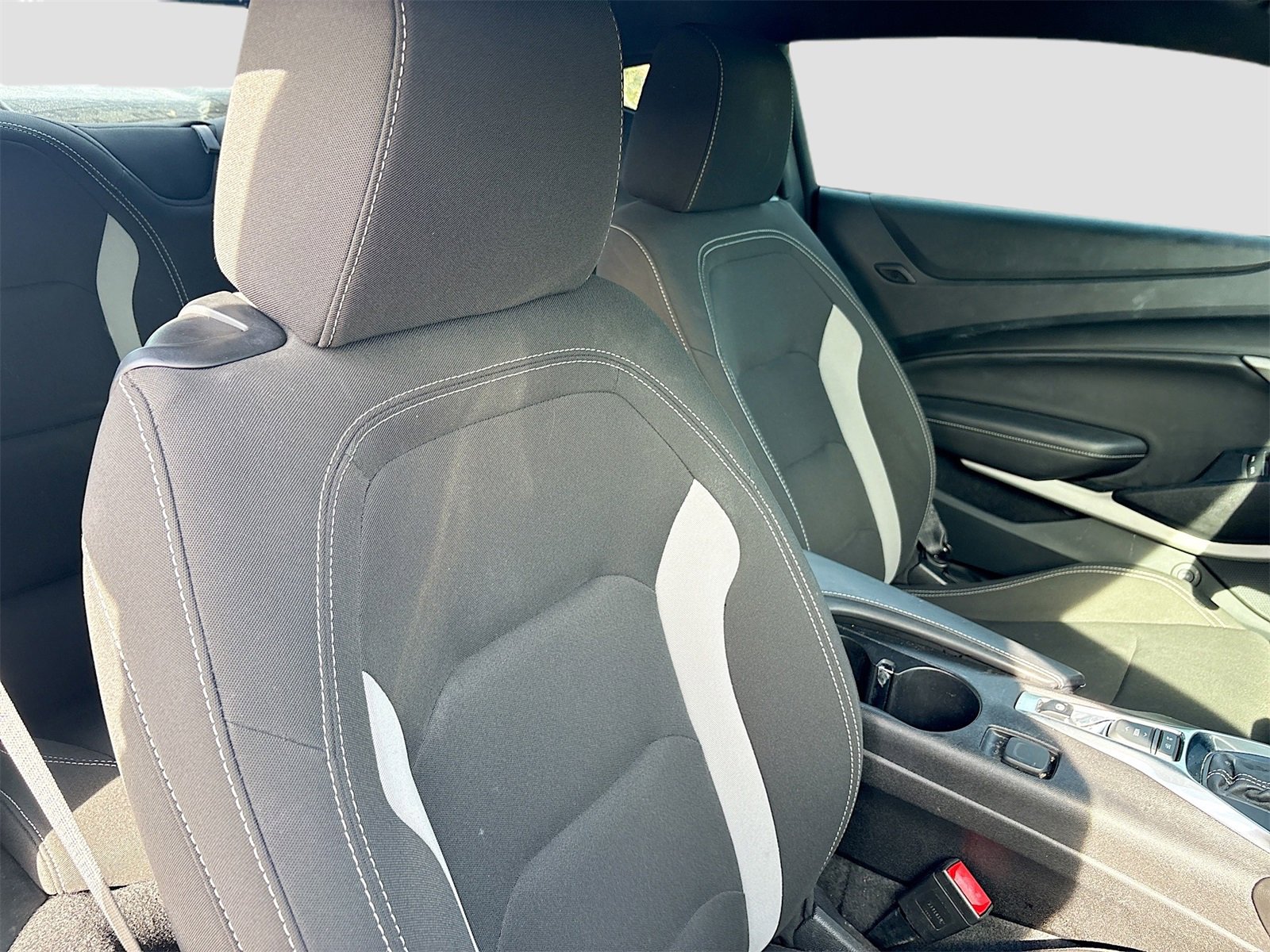 Used 2019 Chevrolet Camaro LT image 23