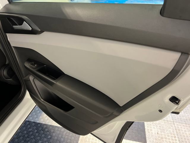 Used 2022 Volkswagen Taos S image 13