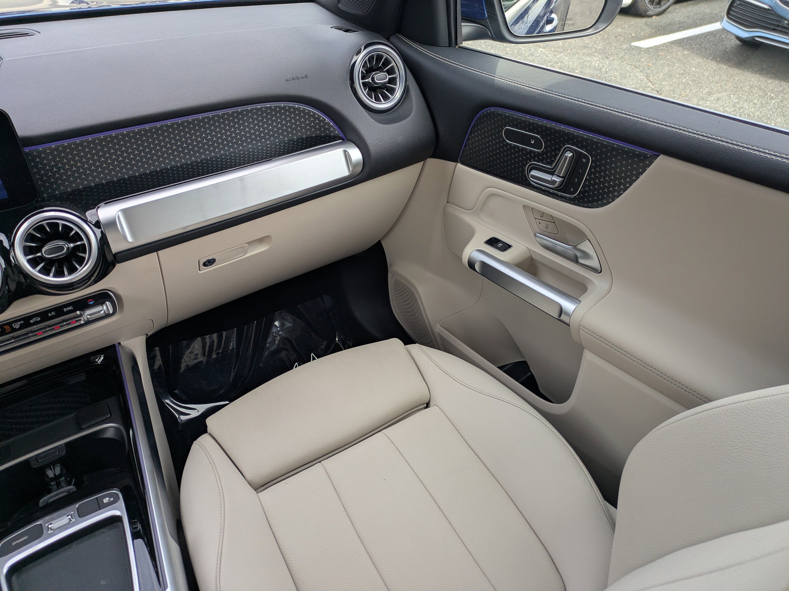 Certified 2025 Mercedes-Benz GLB 250 image 19