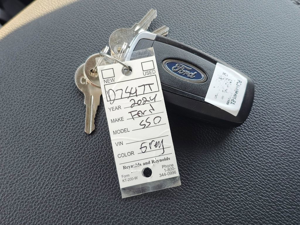 New 2024 Ford F550 4x4 Crew Cab Super Duty image 32