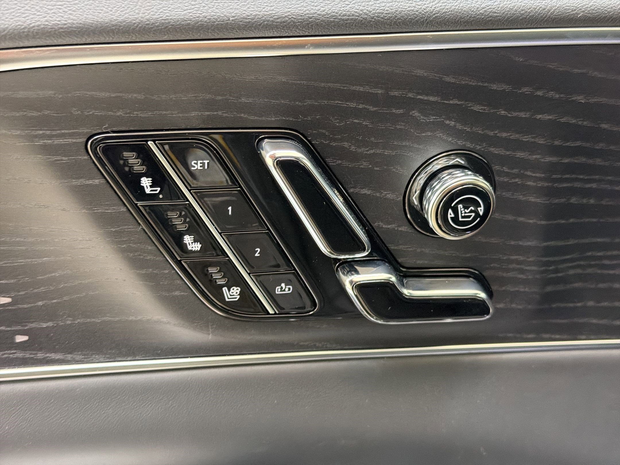 New 2026 Cadillac Lyriq V image 14