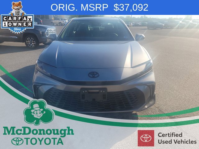 Certified 2025 Toyota Camry SE FWD image 3