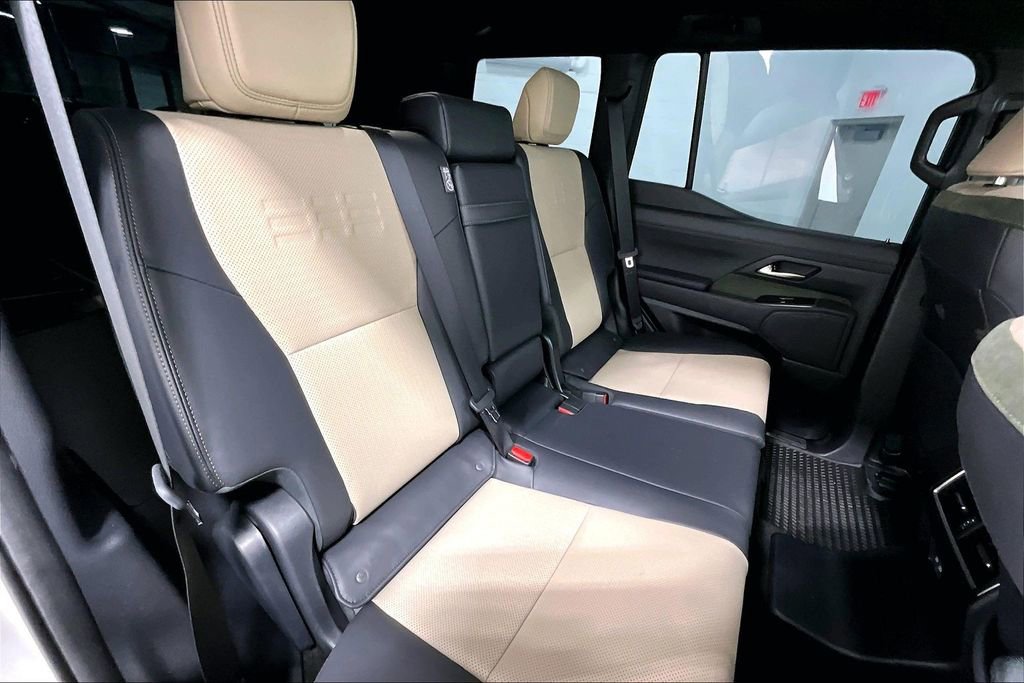 Used 2025 Lexus GX 550 image 36