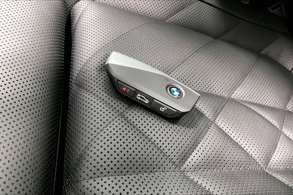 New 2026 BMW X5 xDrive40i w/ M Sport Package image 22