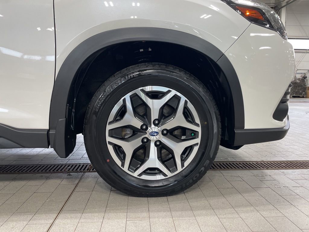 Certified 2023 Subaru Forester Premium image 29