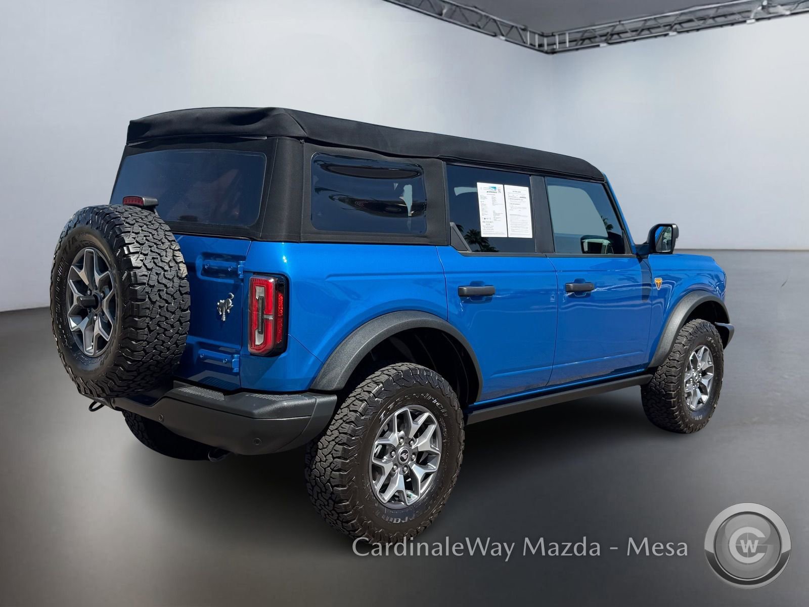 Used 2023 Ford Bronco Badlands image 4