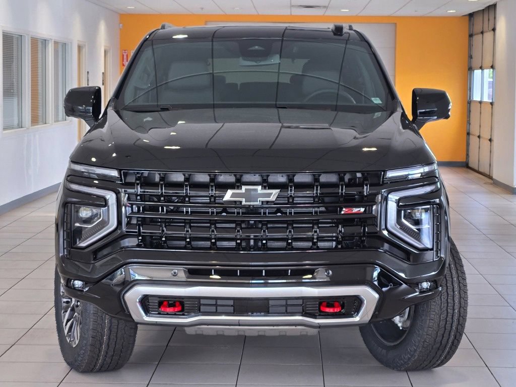 New 2026 Chevrolet Suburban Z71 w/ Comfort Package AWD/4WD image 3