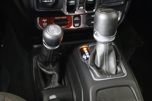 Used 2024 Jeep Gladiator Rubicon AWD/4WD image 24