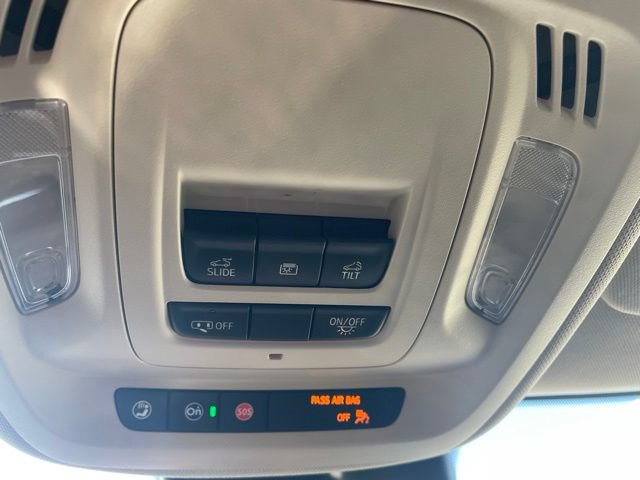Used 2023 Buick Envision Essence w/ Sport Touring Package AWD/4WD image 40