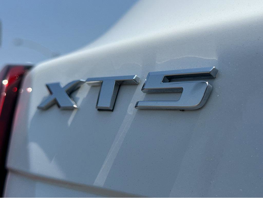 Used 2024 Cadillac XT5 Premium Luxury image 40