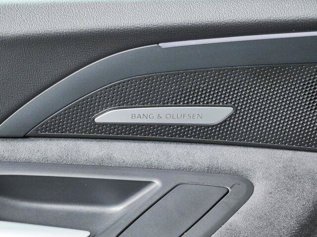 New 2026 Audi SQ5 Prestige AWD/4WD image 8