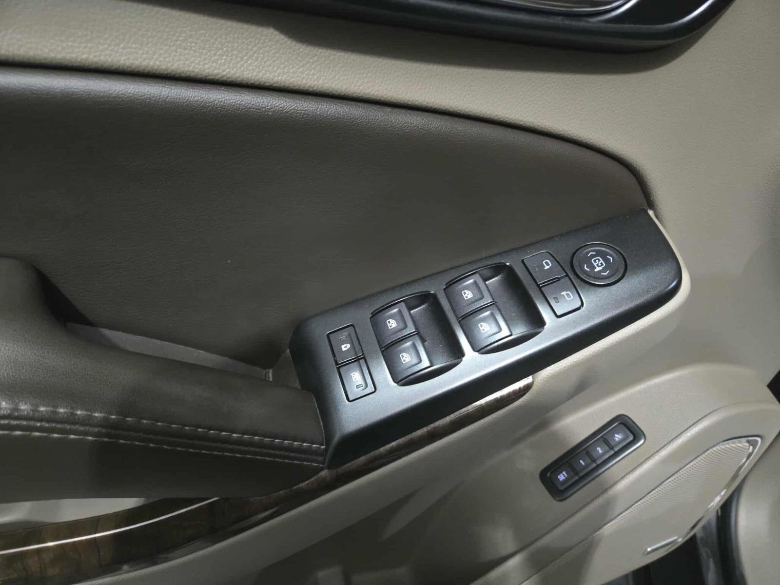 Used 2018 Chevrolet Tahoe LT image 11