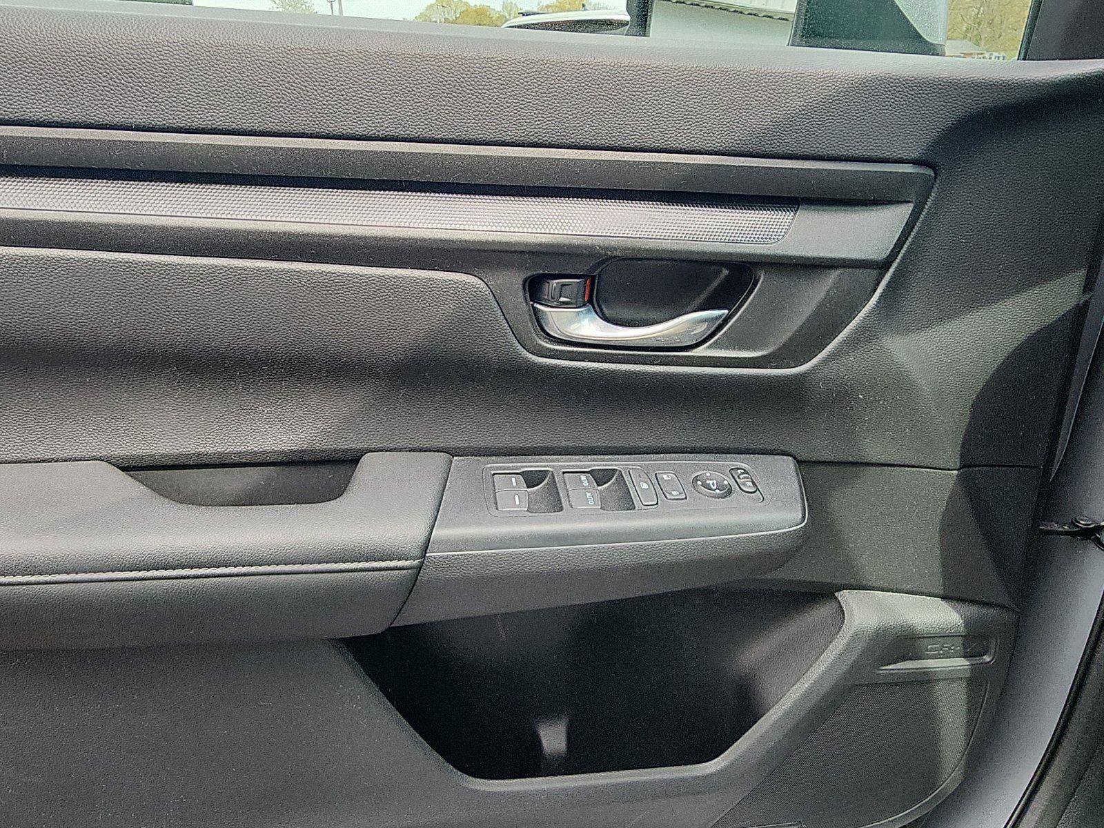 Used 2025 Honda CR-V EX image 18